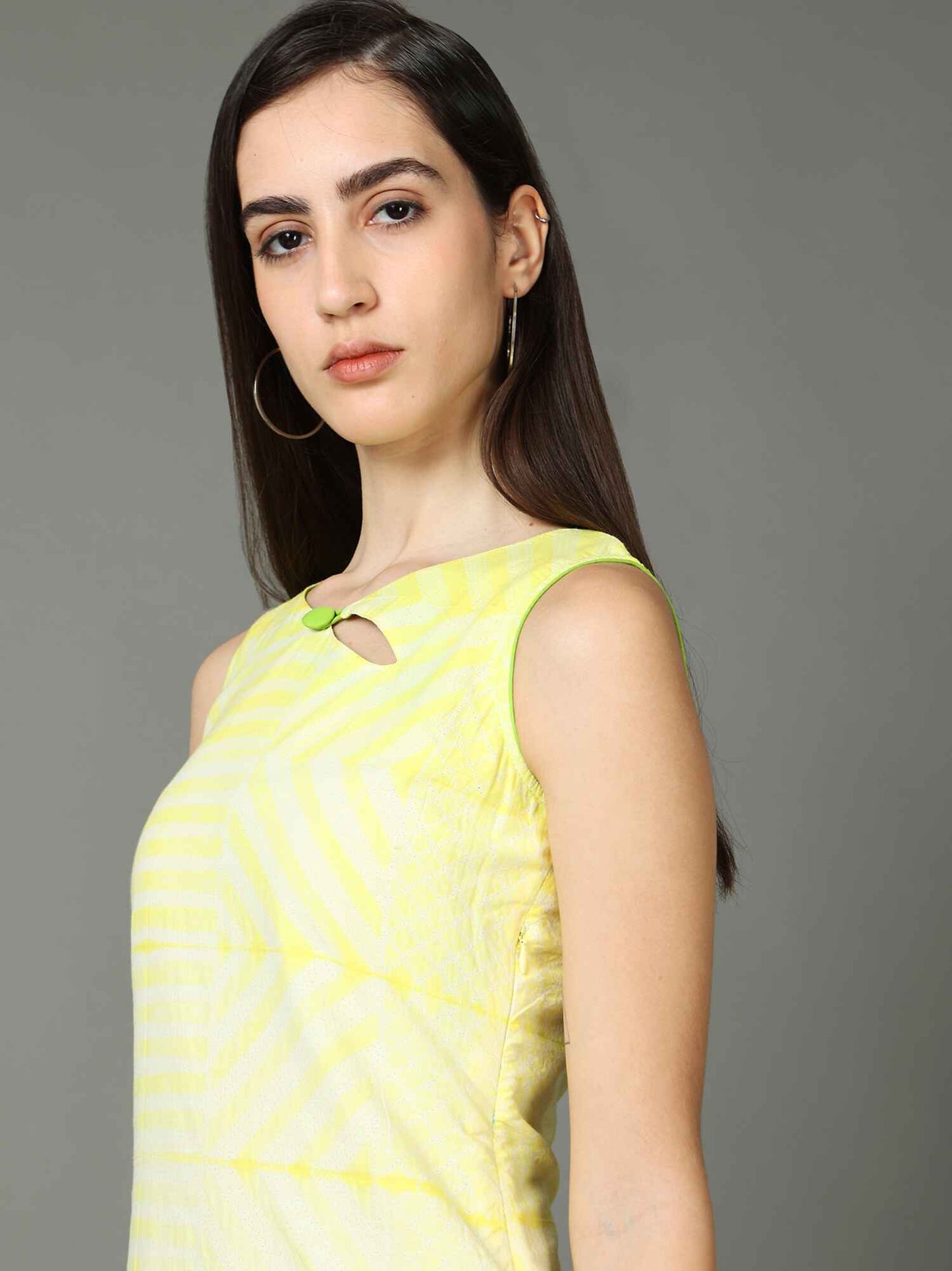 'Keya' Shibori Key-Hole Shift Dress